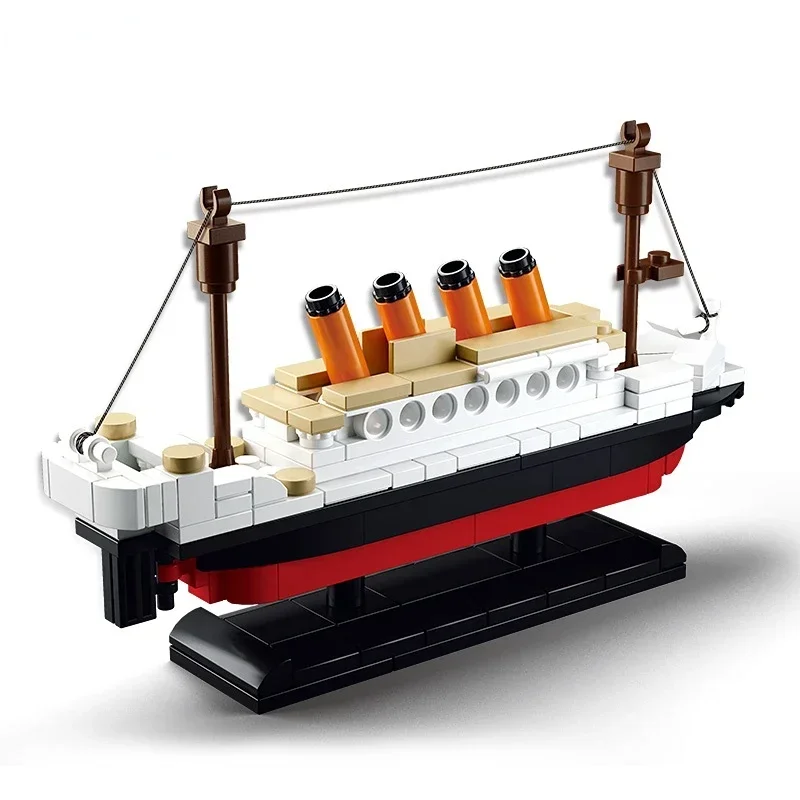 194PCS Titanic RMS Ship Boat Building Blocks Sets Juguetes DIY Bricks City Brinquedos Figures Educational Toys for Boy or Girls