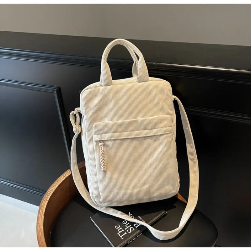 

Новинка 2025, корейская версия, повседневная простая сумка для компьютера, вельветовая сумка через плечо, большая вместительная сумка, женская сумка