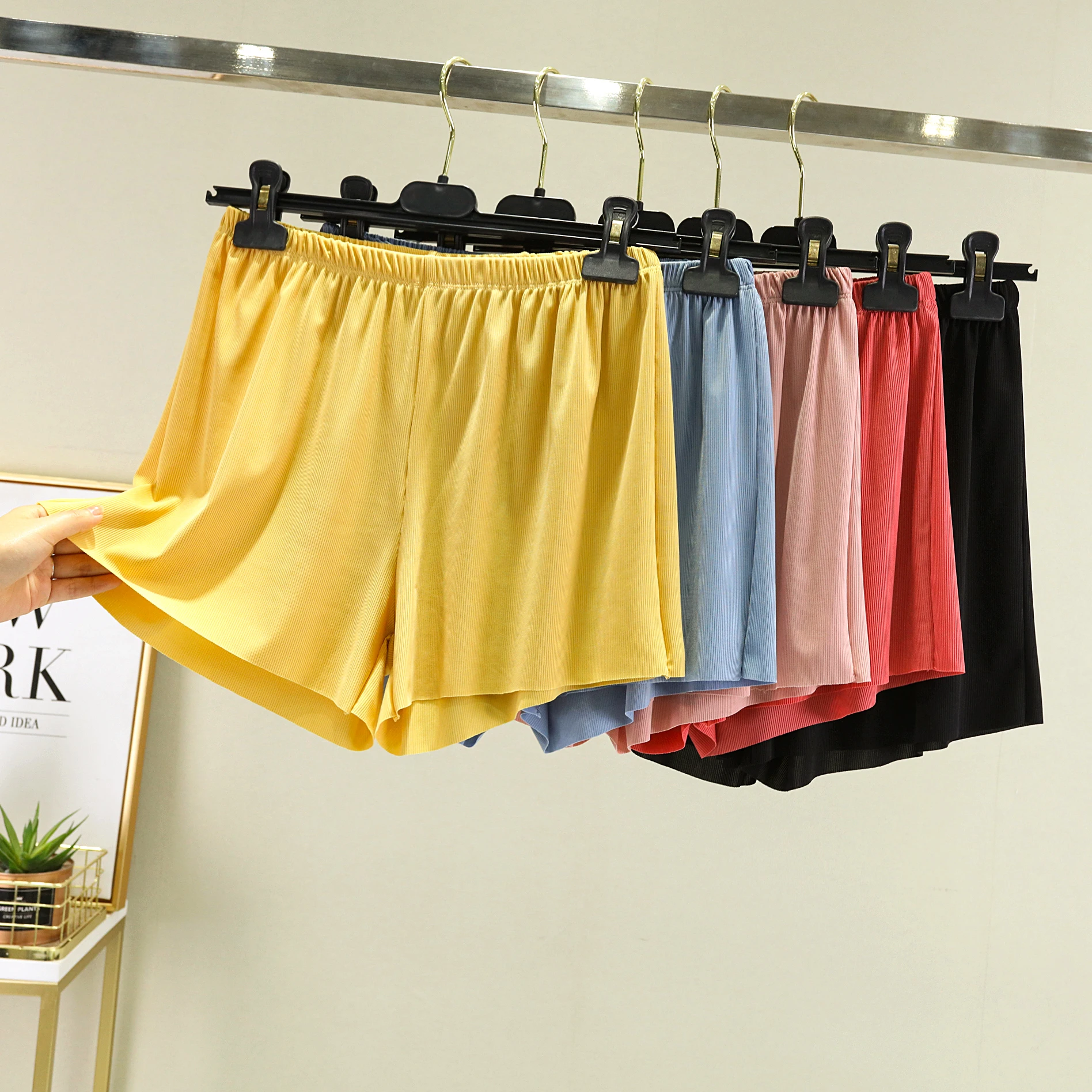 Casual High Waist Thin Ice Silk orts Women's Loose plus Size Home Spwear Wide Leg Pants Summer Heat orts