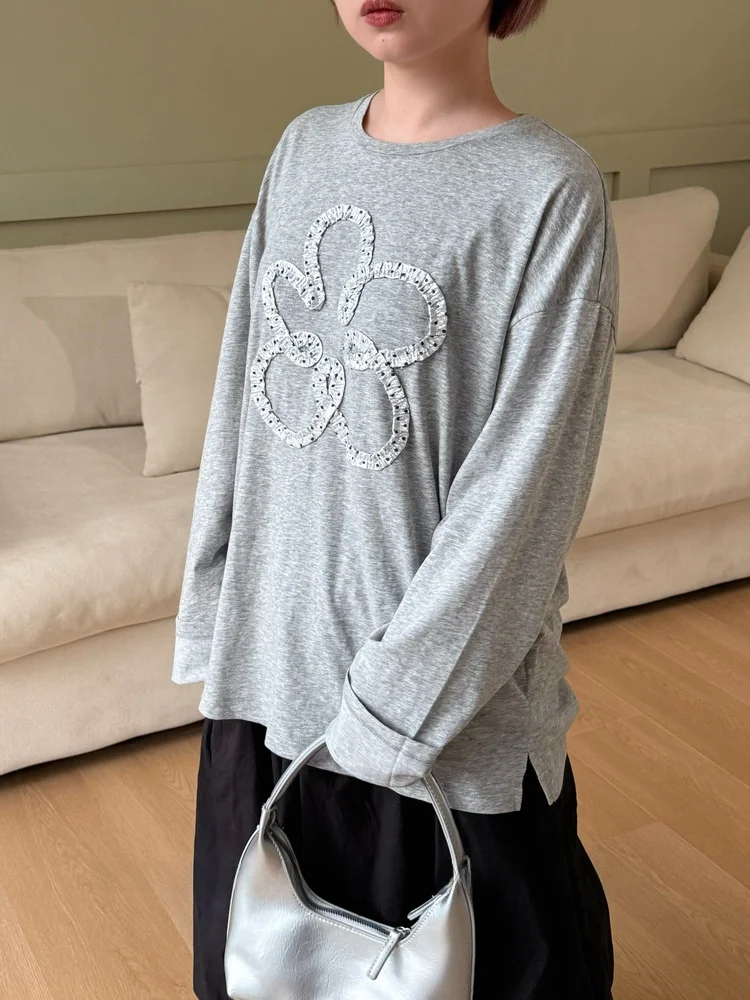 

Милая серебристая футболка в горошек с 3D-цветами, серая, с длинными рукавами, серия PETITE, в корейском стиле, из смесового хлопка и льна, с круглым вырезом, средней длины