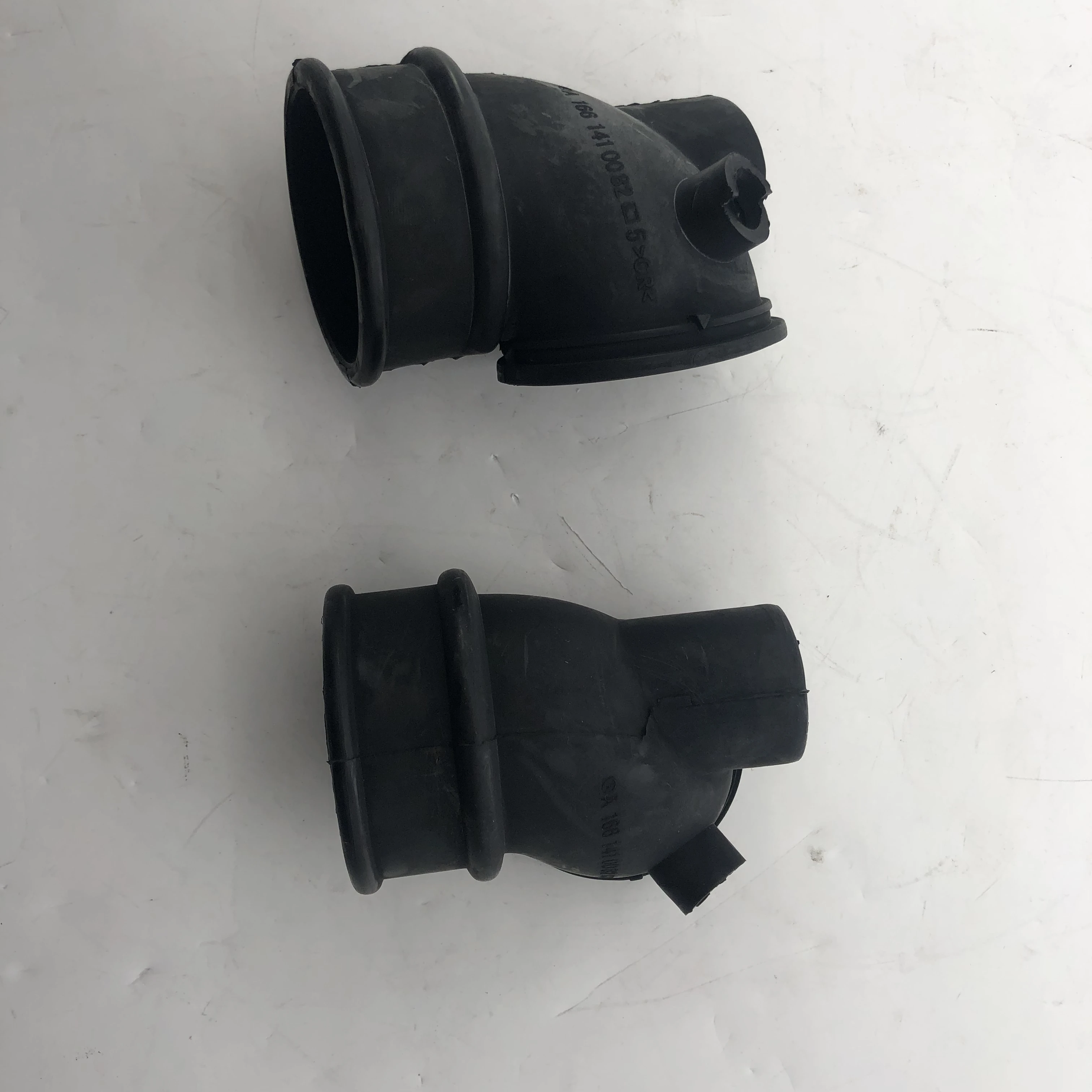 

Оригинальный воздухозаборный шланг 2 шт. для Benz A 1661410082 Высокое качество