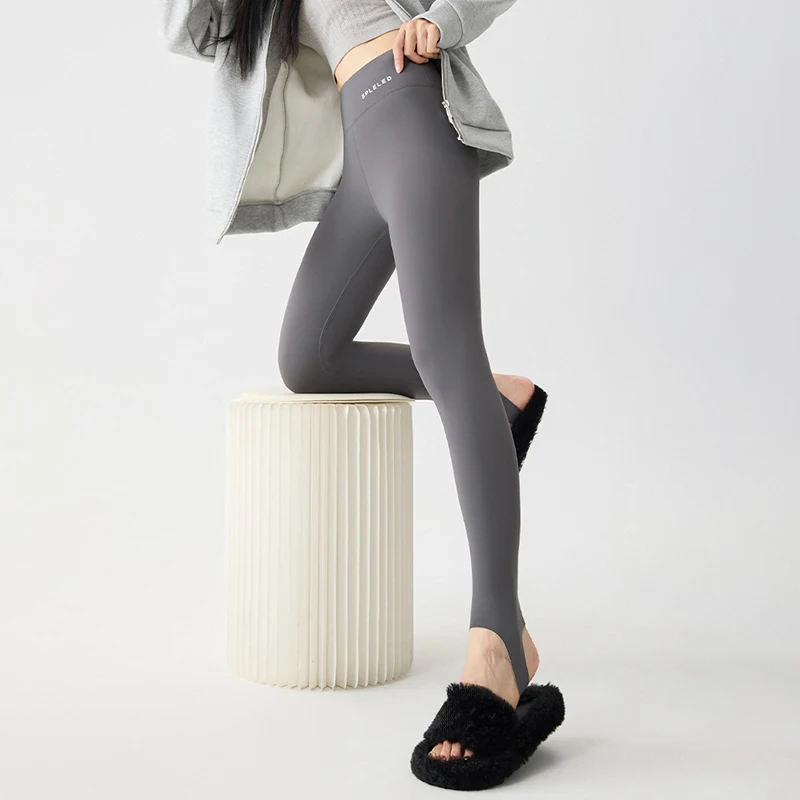 

Autumn Winter Plus Fleece Step On Foot Yoga Pants Women Casual Comfortable Shaping Shark Leggings Seamless Fitness Yoga Leggings