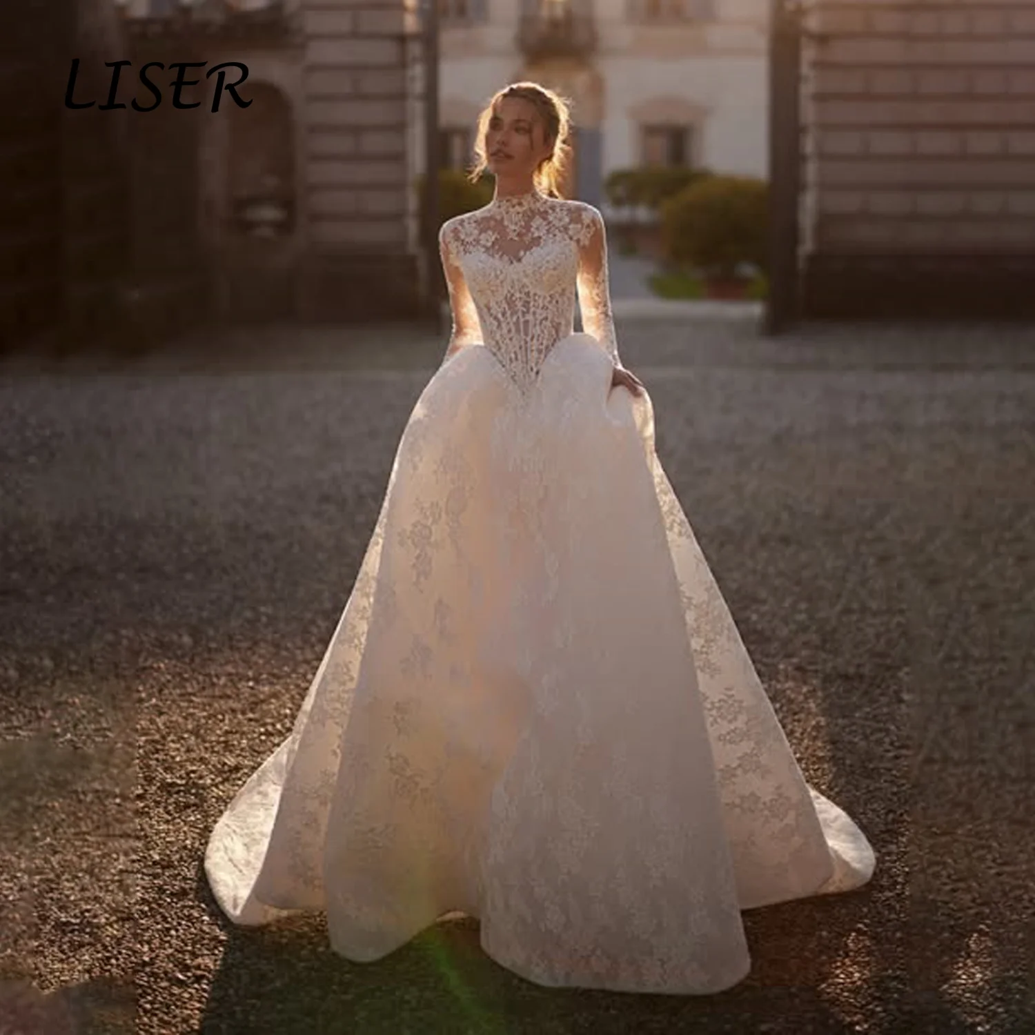 Liser Customize Ivory High Neck Sheer Lace Wedding Dress Voluminous Overskirt Long Train Vintage Church Robe De Mariée 2026