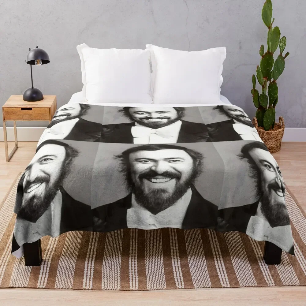 luciano pavarotti BW Throw Blanket Blankets For Sofas Bed Decorative Sofas Blankets