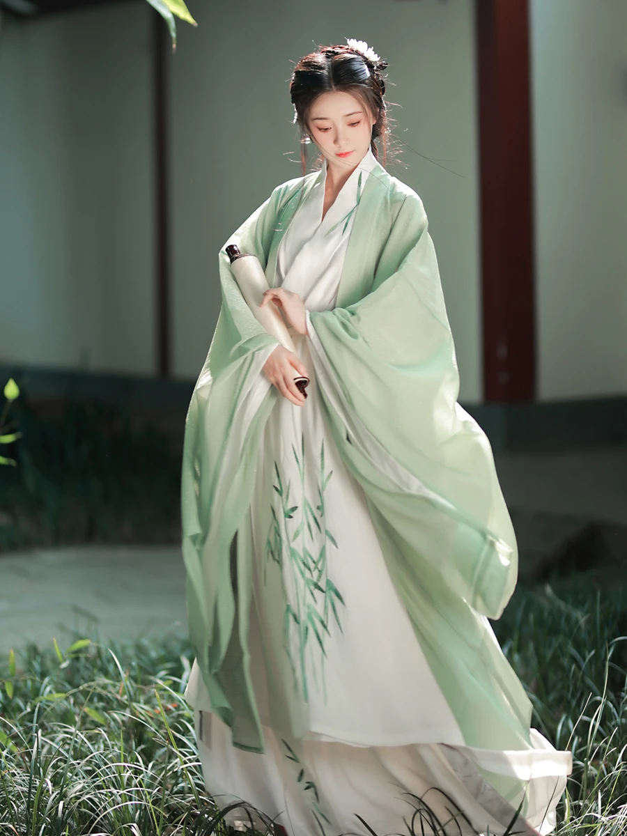 

Ele Hanfu Photoaphy Costume for Men And Women with Large Sves And Straight Skirts Cotton Material Spring Season