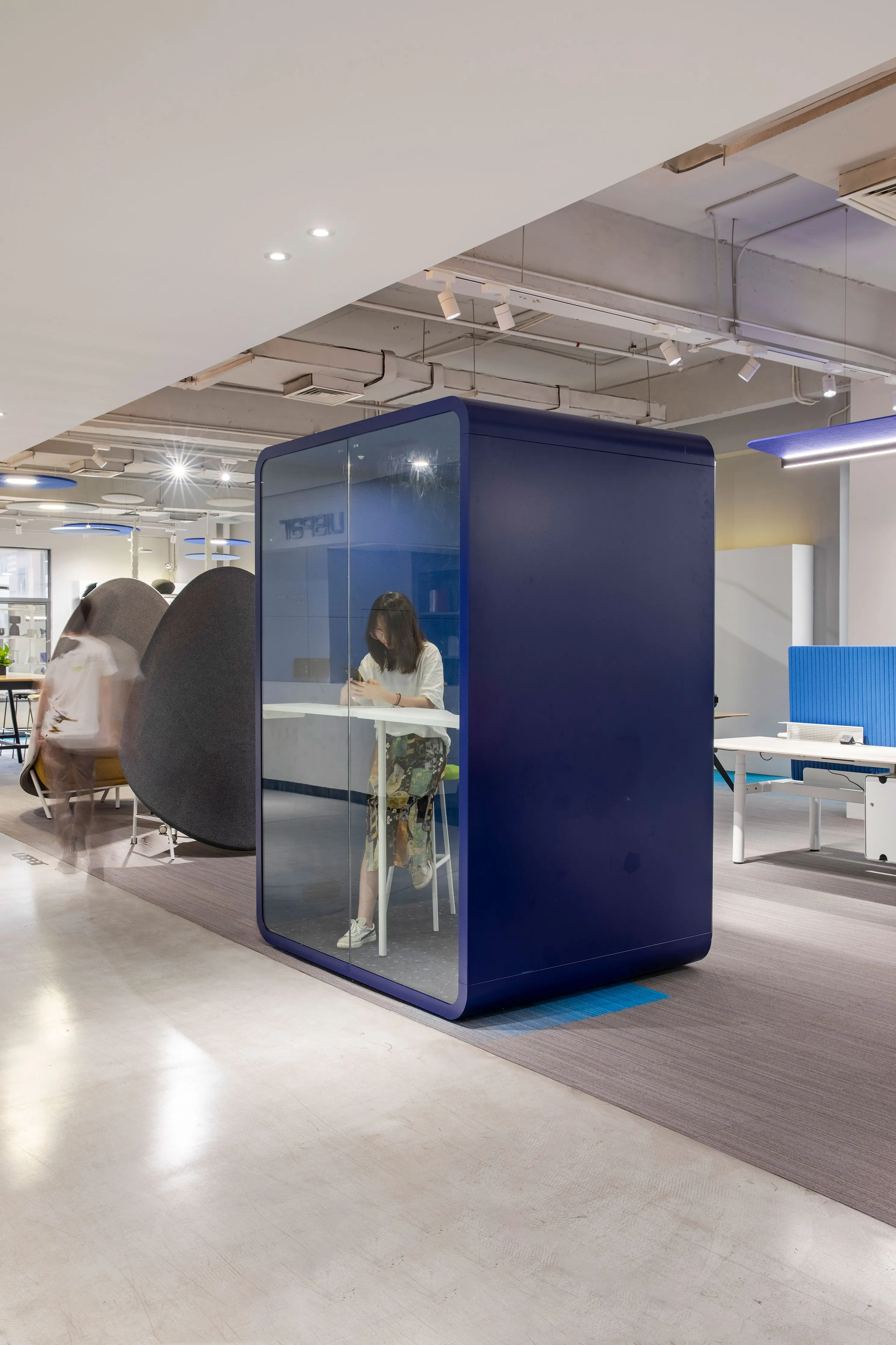 Hooqu وحدات مشتركة الخصوصية الصوتية المحمول المنقولة الصمت عازلة للصوت كشك الهاتف 2 شخص مكتب القرون