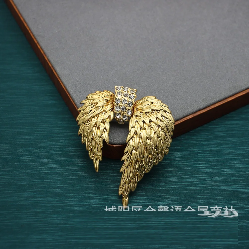 New Vintage Angel Feather Brooch in Heart Shape, For Women's Gift