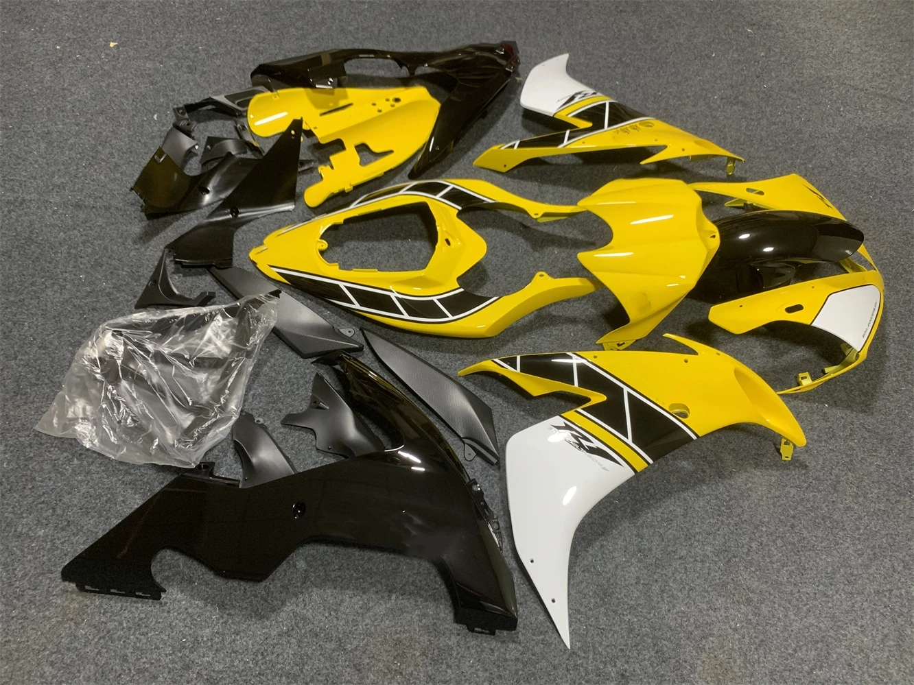 Motorcycle Fairing Set Suitable for Yamaha R1 04-06 YZF1000 2004 2005 2006 Fairing Yellow white Black