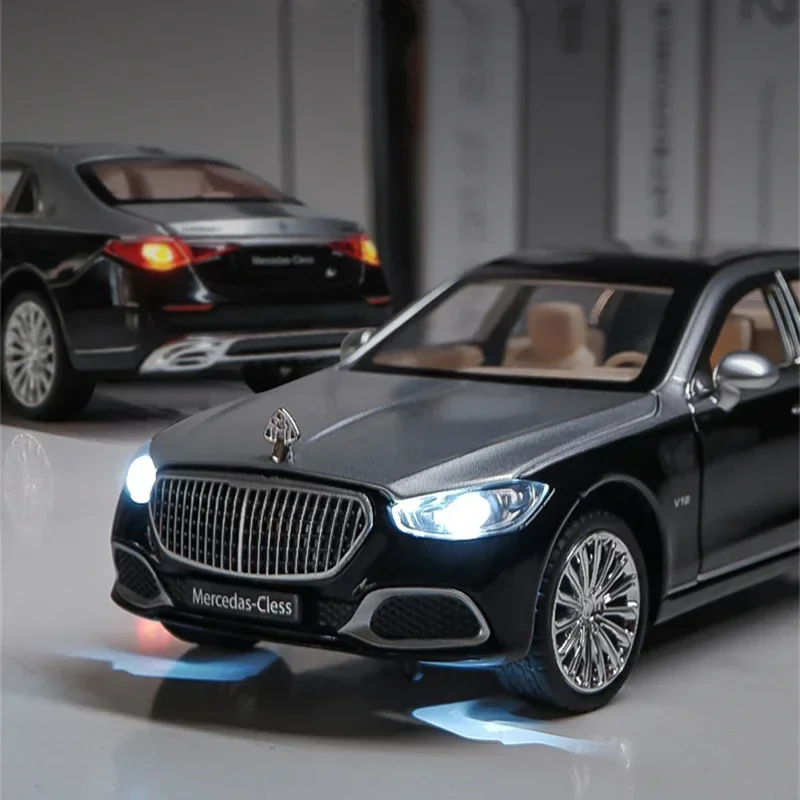 1:22 Benz Maybach S680 Liga de Metal Modelo de Carro Diecast Metal Veículos de Brinquedo Modelo de Carro Alta Simulação Som e Luz Presente para Crianças