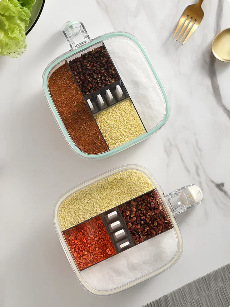 Clear Seasoning Box Set of 4 Crystal Seasoning Storage Container with Spoon Clear Seasoning Rack Spice Pots for Pepper Spice