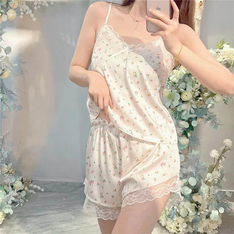 

Women Pyjamas Sexy Lace Strap Top&shorts 2pcs Chemise PJS Sleep Suit Sleepwear Loungewear Silky Satin Pajamas Set Lingerie