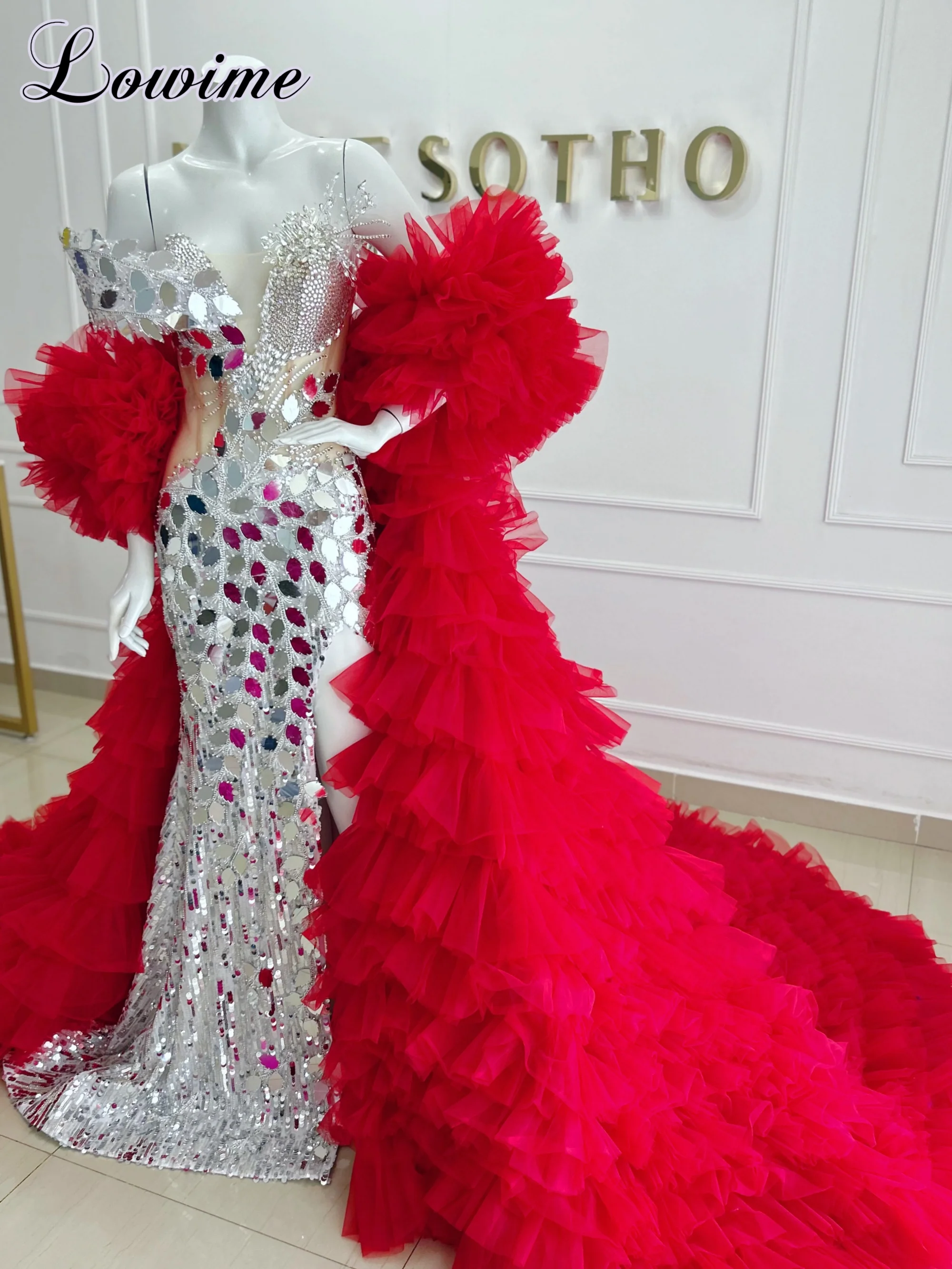 Two Pieces Luxury Silver Celebrity Dresses With Red Cape Shiny Red Carpet Runway Dresses Coutures Vestidos De Gala Customized