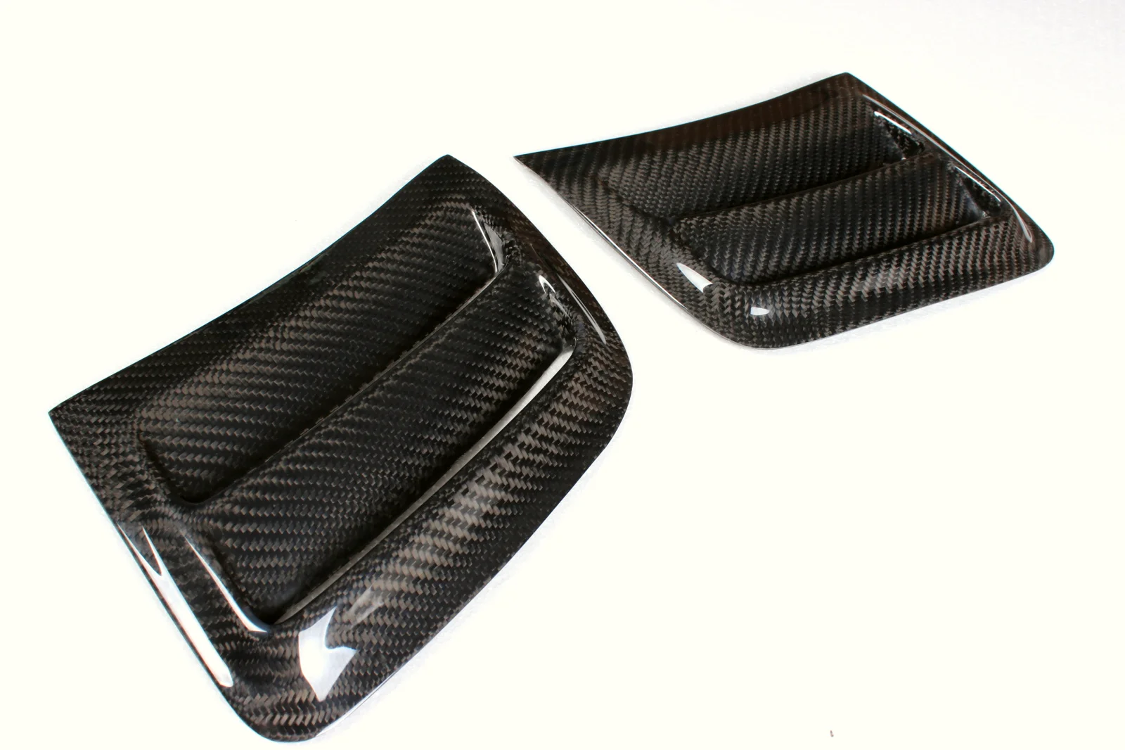 Fit For Mercedes Benz W204 C63 AMG 2008-2011 Side Air Vent Grille Carbon Fiber