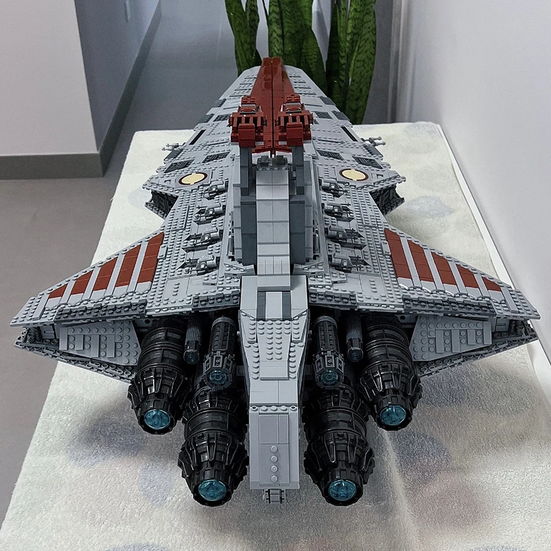 Klocki 75367 Star Wars Gwiezdny Niszczyciel typu Venator z Polski za $140.47 / ~552zł