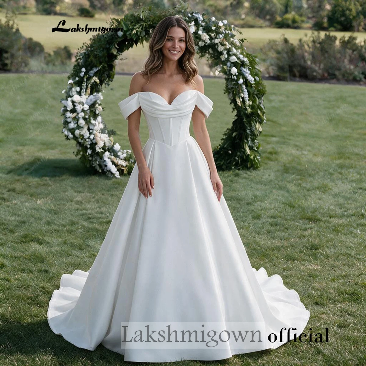 Schlichtes, schulterfreies Satin-Hochzeitskleid für die Braut, mit herzförmigem Ausschnitt, Korsett, hohem Schlitz und Schnürung am Rücken, Brautkleid, Robe de Mariée. – Detail 6