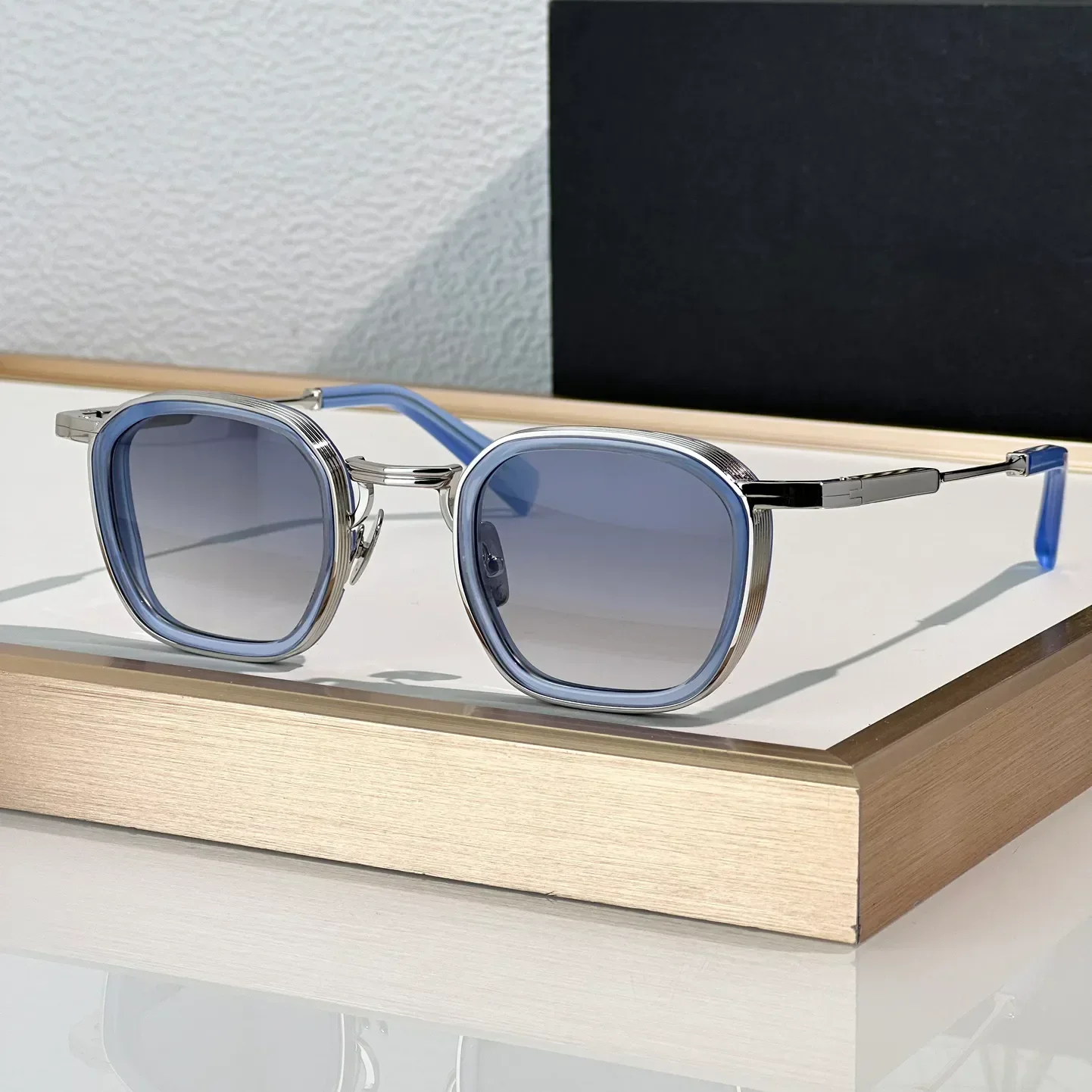 Occhiali da sole alla moda per donna e uomo LEO2 Piastra retrò anti-ultravioletti Full Frame Occhiali dal design speciale Scatola casuale