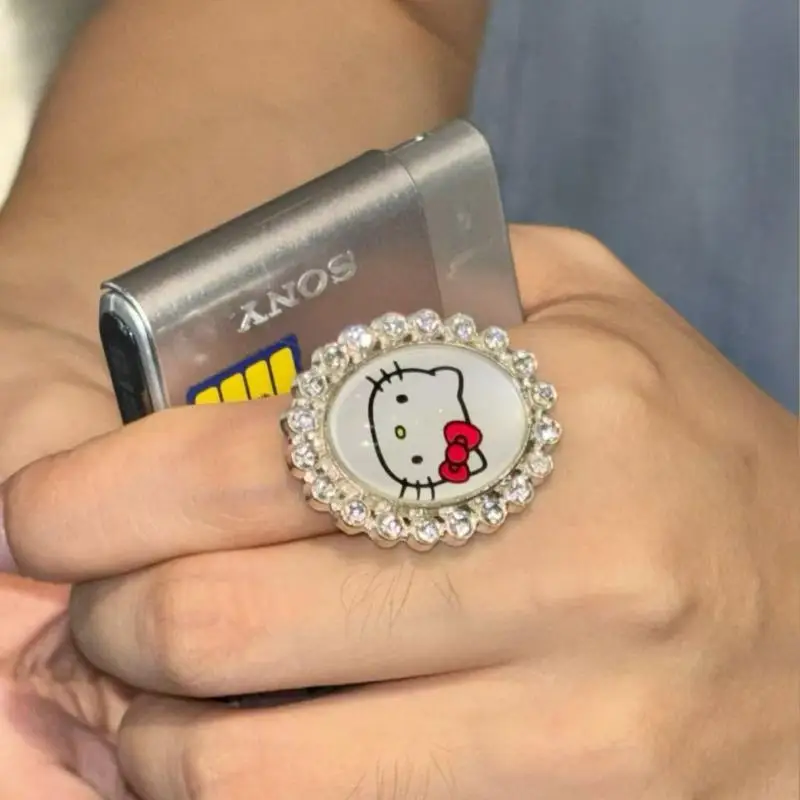 Pierścionek Cartoon Sanrio Hello Kitty z Błyszczącymi Diamentami, Uroczy Pierścionek w Stylu Retro Millennium Subculture dla Pikantnych Dziewczyn, Prezent Urodzinowy dla Dziewczyn