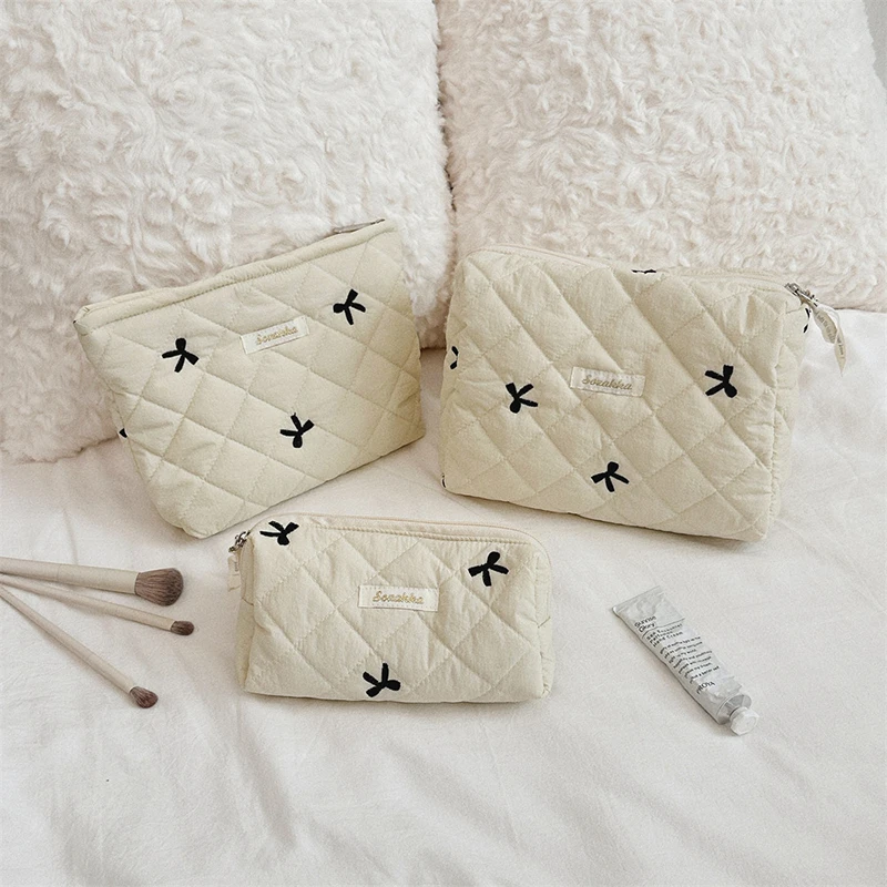 Trousse de maquillage en coton matelassé avec nœud brodé coréen, sac à main grill, étui à crayons, sac de rangement portable, trousse cosmétique, pochette à fermeture éclair