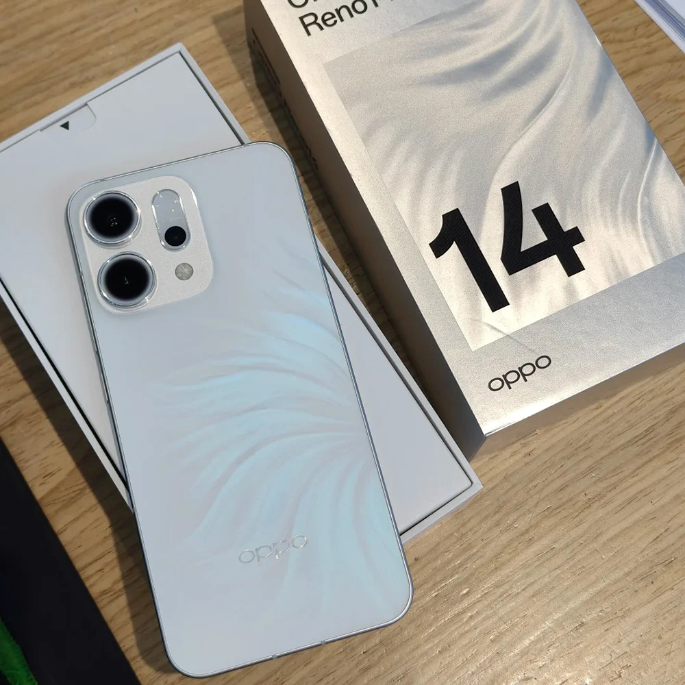 오포 리노 14 스마트폰 80W 고속 충전 50MP 카메라 6.59인치 AMOLED 120Hz 미디어텍 디멘시티 8350 IP69 방수 6000mAh 배터리 구글 플레이 지원