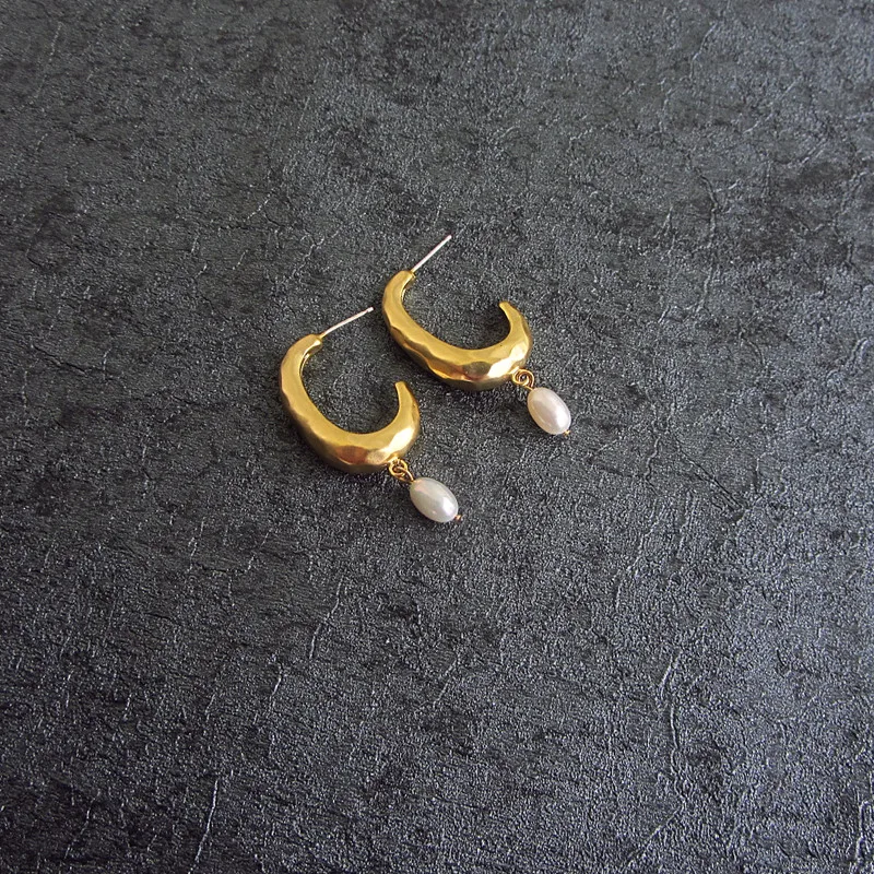 Brincos em latão com 18k formato de c, pérola real, brinco de gota, joias femininas, vestido de festa, vestido de passarela, raro, coreano, japão, tendência