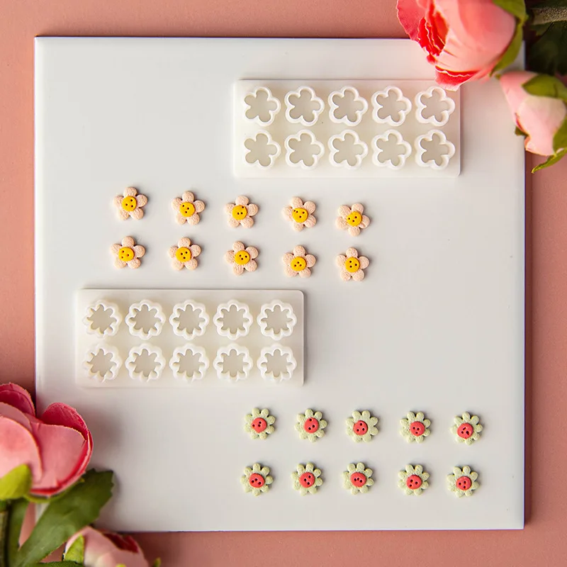 10mm Mini Flower Polymer Clay Cutters Fresh Flower Combination Clay Molds for DIY Earring Pendant Jewelry Cutting Die Hand Tools