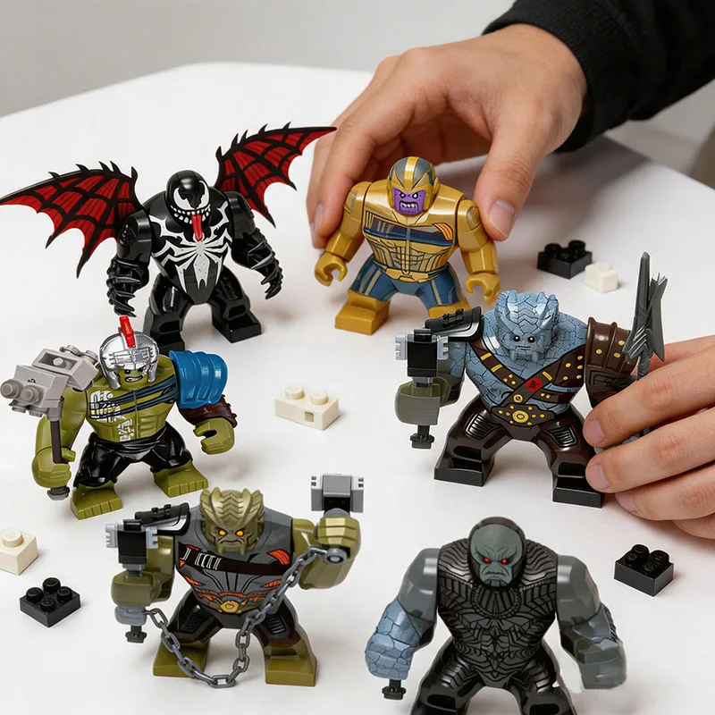 Image of Superhelden-Mini-Baustein-Spielzeug – Thanos Venom Spider-Man Hulk Black Panther Actionfigur, DIY-Spielzeuggeschenk für Kinder