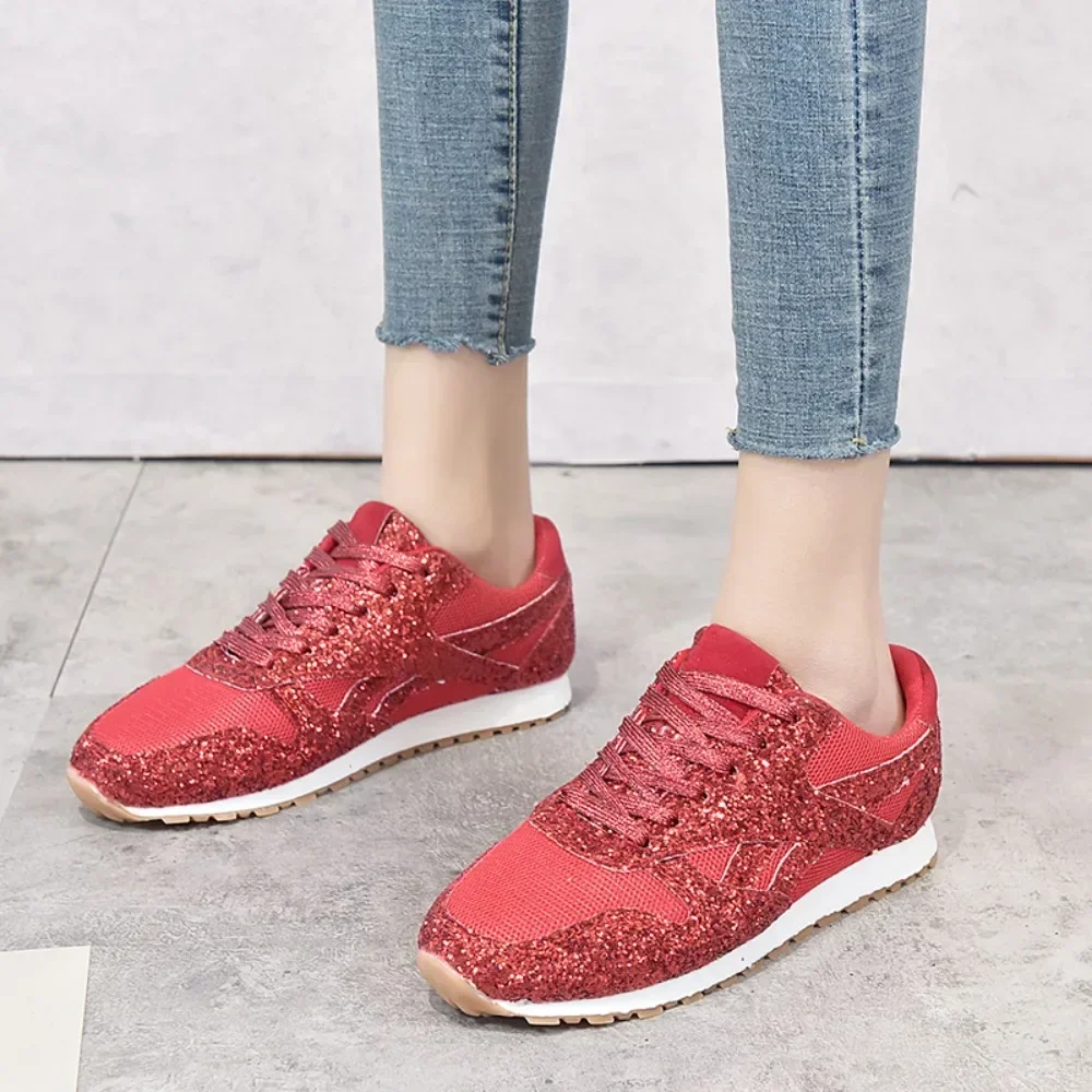 

Pop Women Flat Glitter Sneakers Casual Bling Vulcanized Shoes Female Mesh Lace Up Platform Comfort Plus Size Fashion Ladies Autu