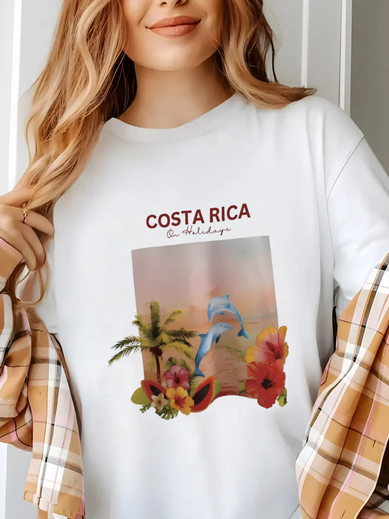 Camiseta de Mujer con Estampado Tropical de Costa Rica - Camiseta Ligera de Manga Corta para Verano con Diseño de Volcán Arenal, Tucán y Tabla de Surf