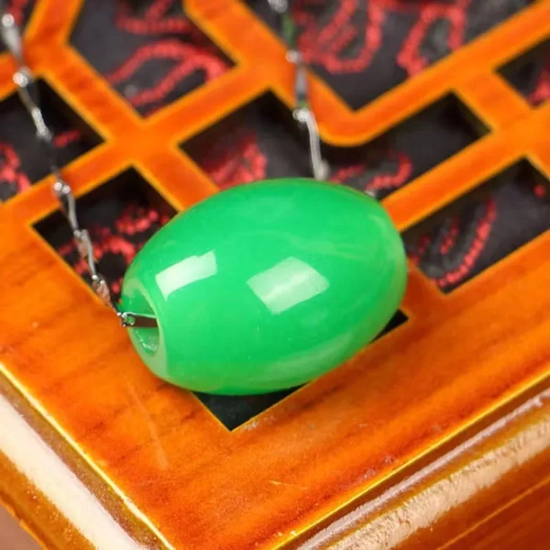 Natural Green Hand-carved Passepartout Jade Pendant Fashion Boutique Jewelry for Men and Women Transfer Bead Necklace Gift