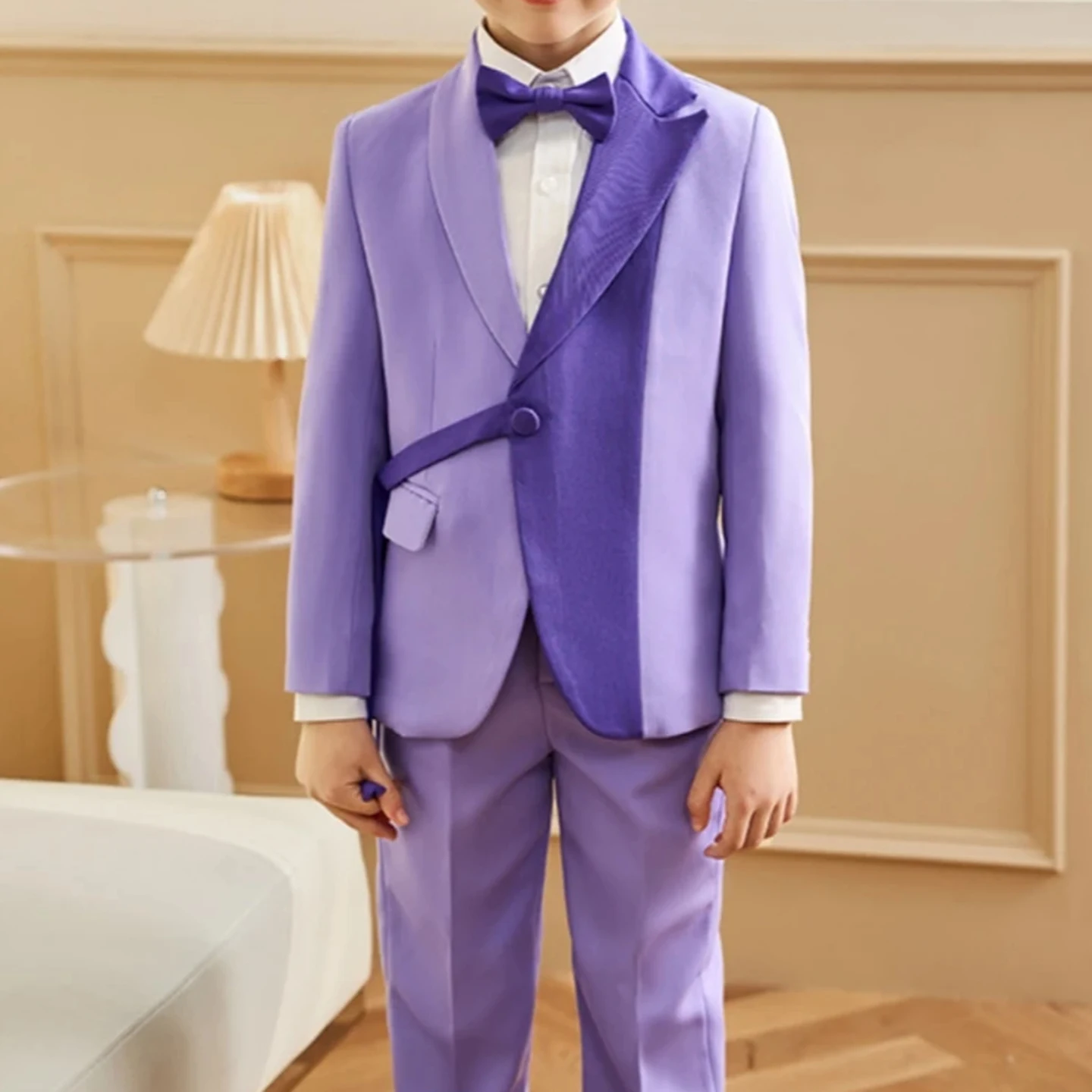طقم بدلة مكون من قطعتين باللون الأرجواني الفاتح للأولاد بأكمام طويلة طقم بدلة رسمية وأنيقة لصفحة الزفاف طقم بدلة عيد ميلاد للأولاد #5