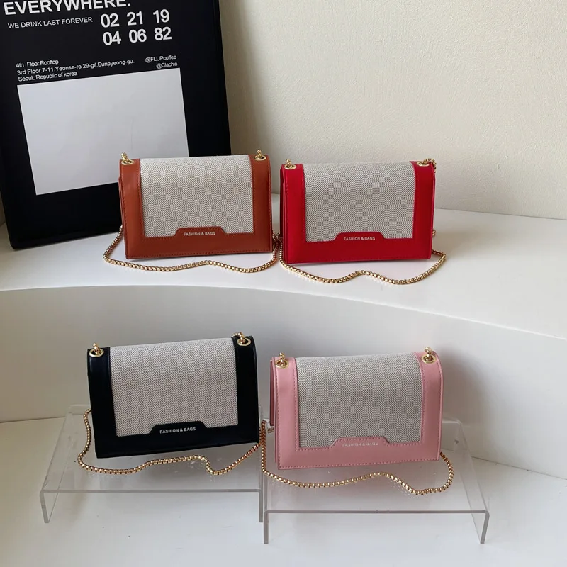 

2025 New Fashion Chain Shoulder Messenger Bag Niche Design Contrasting Color Splicing Temperament Lady Commuter Small Square Bag