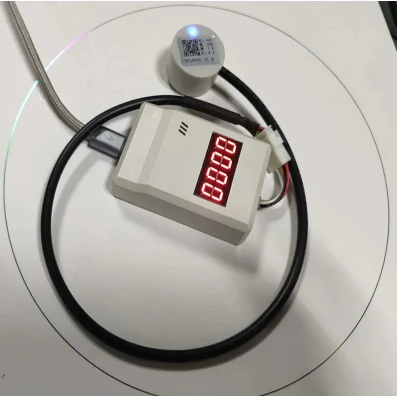 Car fuel tank real-time liquid level detection water level detection display ultrasonic liquid sensor