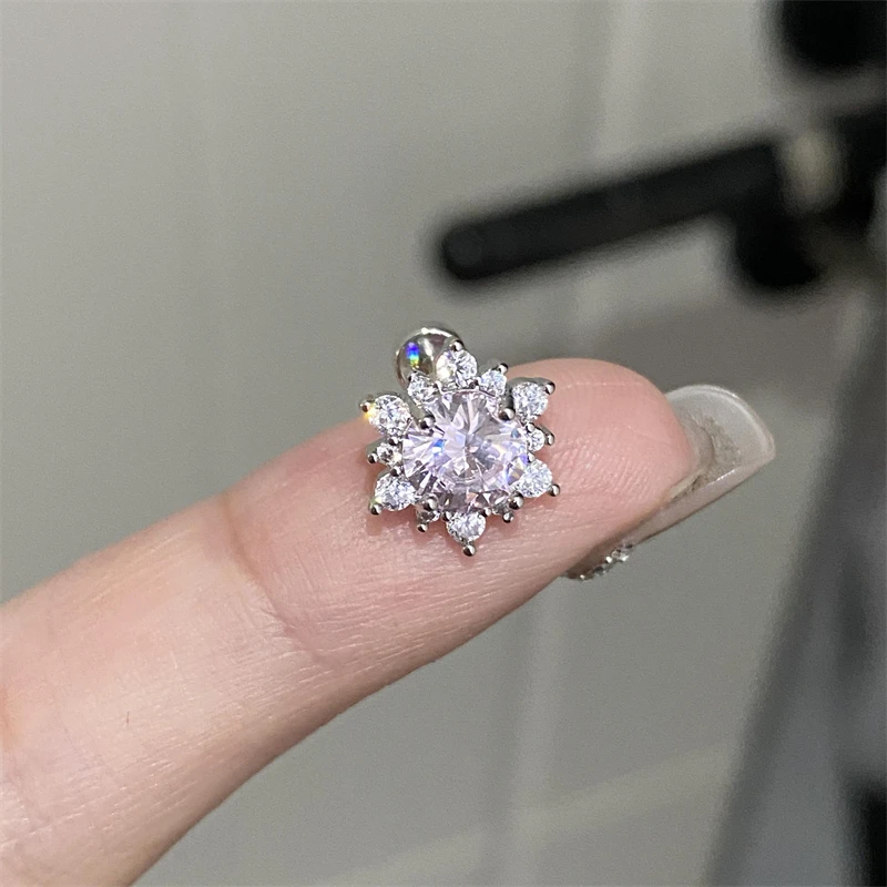 1PCS Snowflake Zircon Stainless Steel Ear Bone Nail Shiny Full of Rhinestone Screws Earrings Cochlea Piercing Body Jewelry