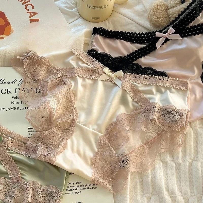 Satin Panelled Lace Briefs Sexy Women's Underwear Low-rise Panties Soft Briefs Comfortable Lingerie Трусы Женские