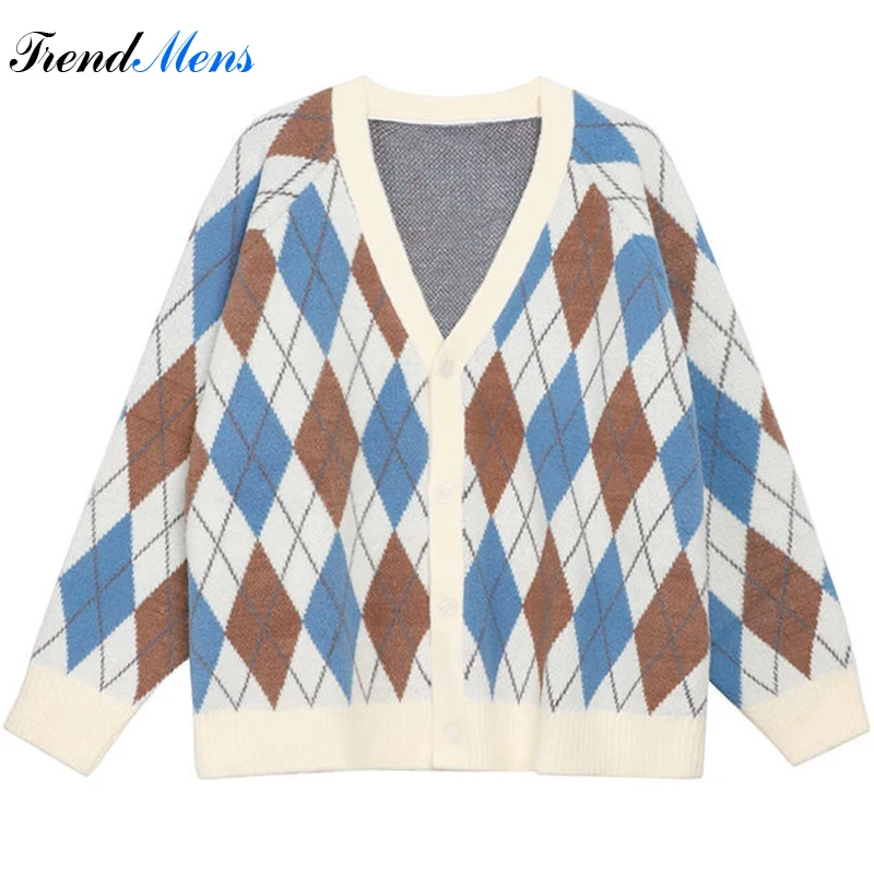 

Japanese Vintage Sweater Coat 2022 Winter New Plaid V-Neck Cardigan Men Couples Loose Oversized Knitted Cardigan Hip Hop Sweater
