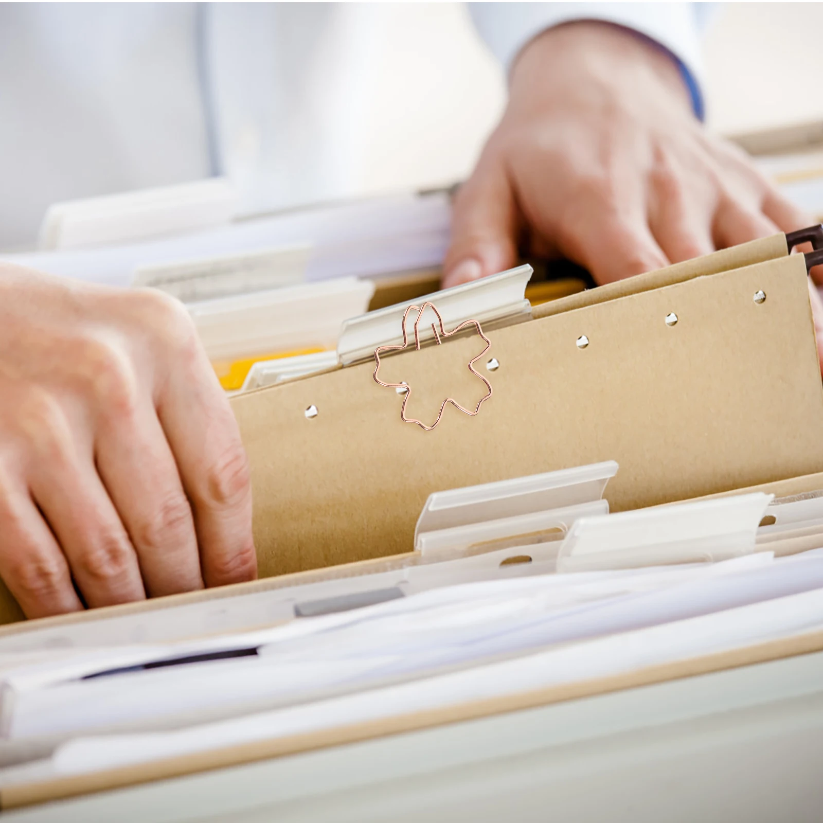 

36pcs Bookmark Clip Paper Clips Office Supplies File Clamps Flower Cherry Blossom Stationery Notebook ganizers Memo