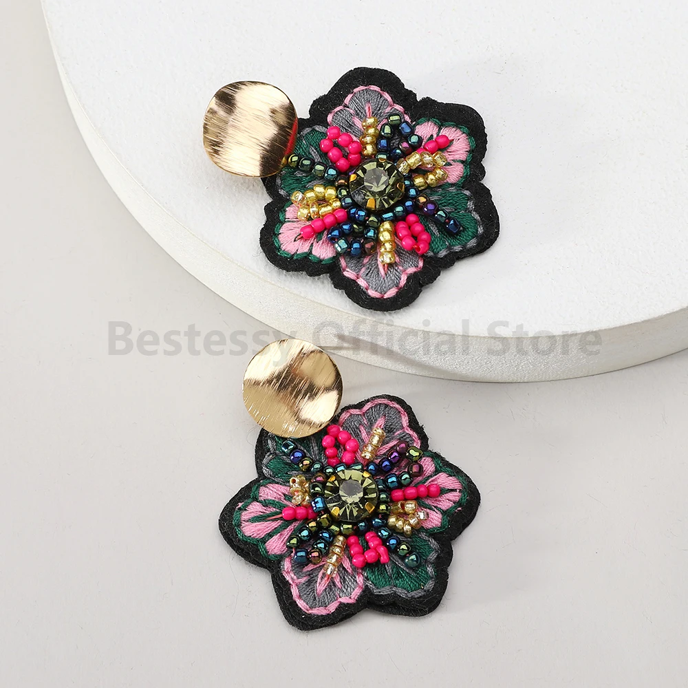 Pendientes de algodón con cuentas hechas a mano para mujer, moda coreana, flor grande, tendencia, nuevos accesorios de joyería llamativos elegantes