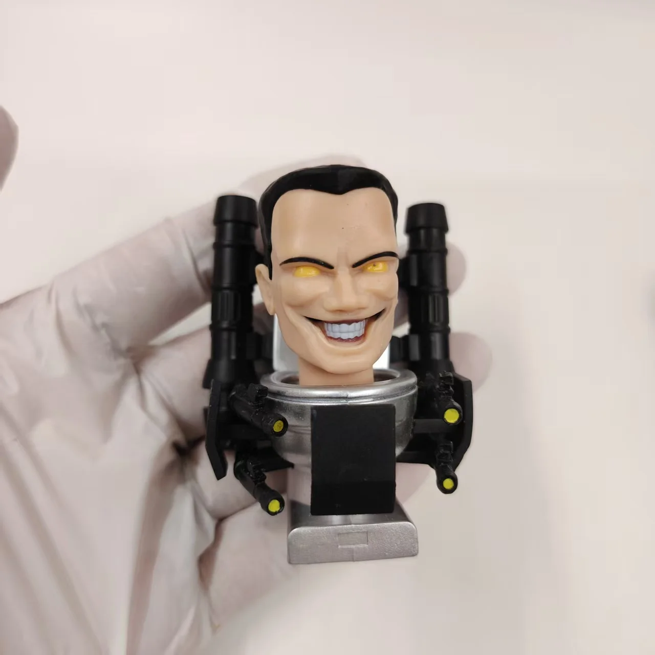 الأصلي Skibidi المرحاض رجل كاميرا رجل الشكل التلفزيون رجل المتكلم رجل نموذج عمل أرقام الزينة البلاستيكية دمية لعبة مضحك الاطفال هدية #3