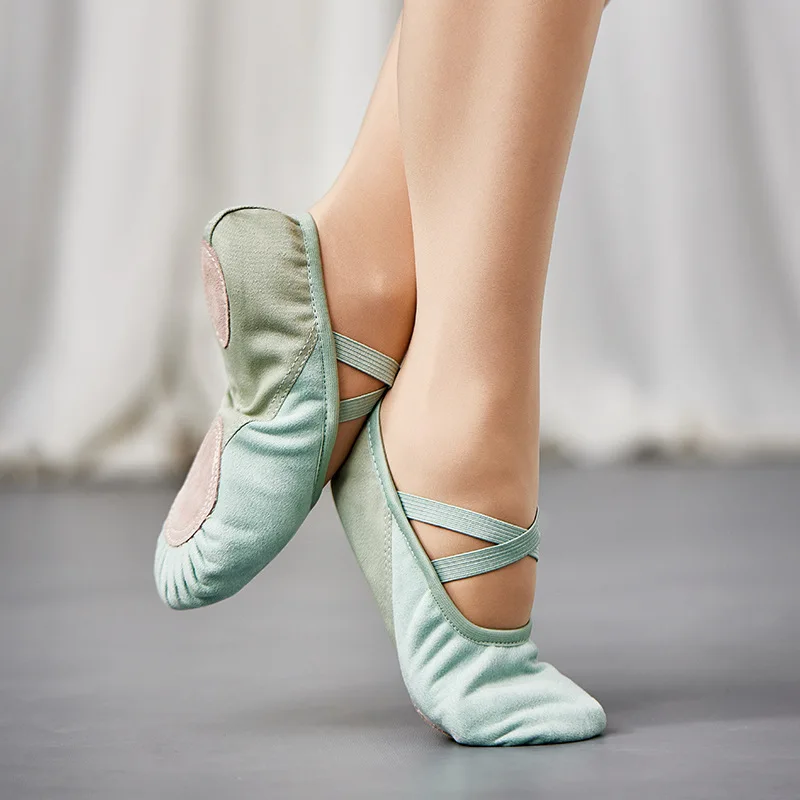 

Женские замшевые балетки на мягкой подошве для взрослых, дышащие легкие балетные туфли с кошачьими когтями, танцевальные туфли