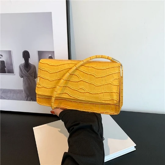 

Yellow Korea Serpentine Girl Woman Messenger Trend Shoulder Bags PU PVC Leather Women Lady Shining Handbag Purses MINI Small Bag