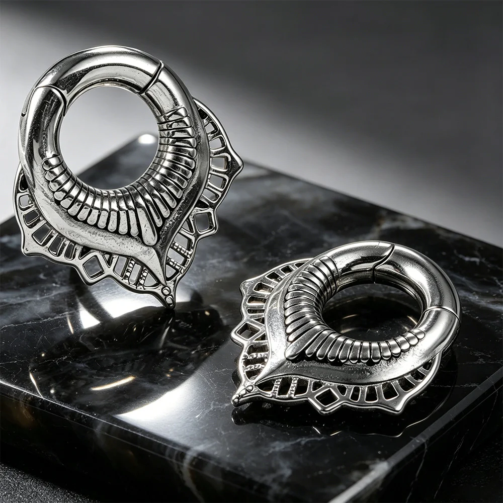 Casvort 2 Stück Edelstahl Boho Filigran Spitze Ohrgewichte Tunnel Plugs 6mm 2g Vintage Ohrringanhänger für gestreckte Ohrläppchen – Detail 5