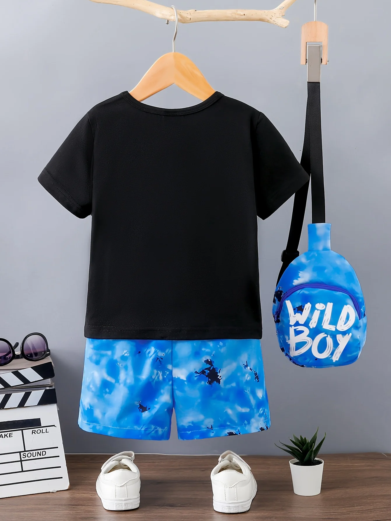 Summer new boy cross-bag short-sleeved shirt + blue lettering printed shorts three-piece suit