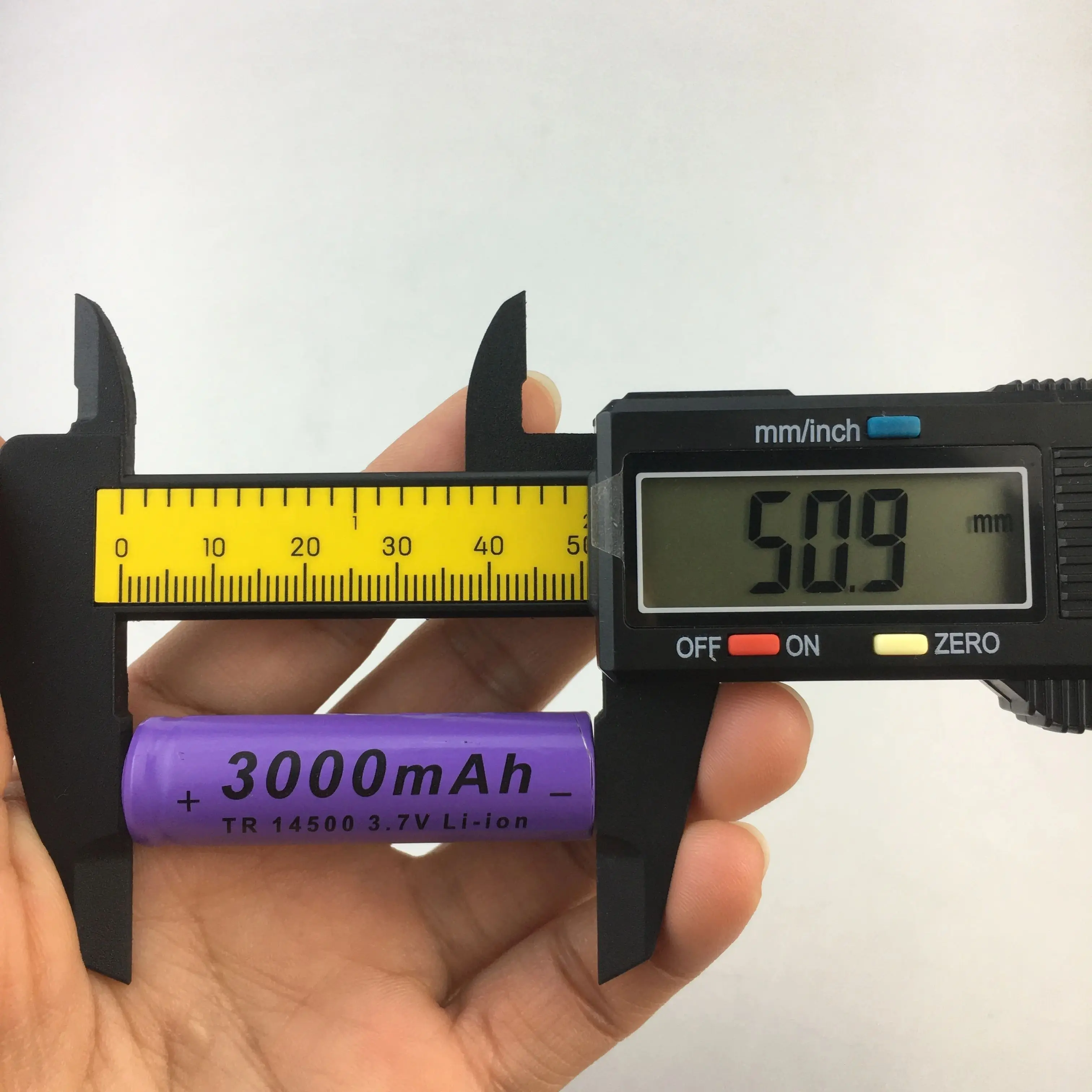 

14500 3.7V 3000mAh Rechargeable Battery 100% NEW Li-ion Battery For Torch Led Flashlight Toys+charger