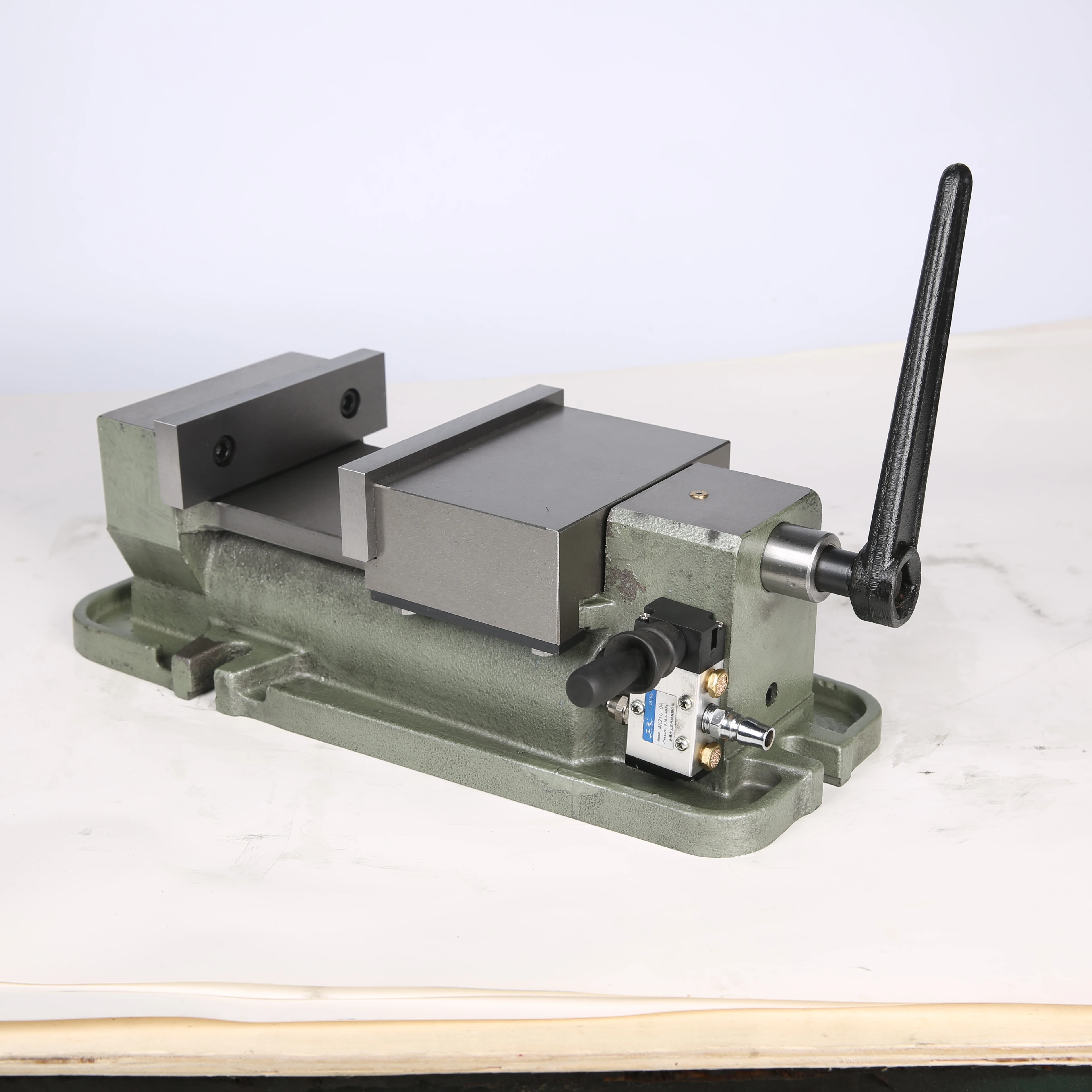 Qd Pneumatic Vise Q…