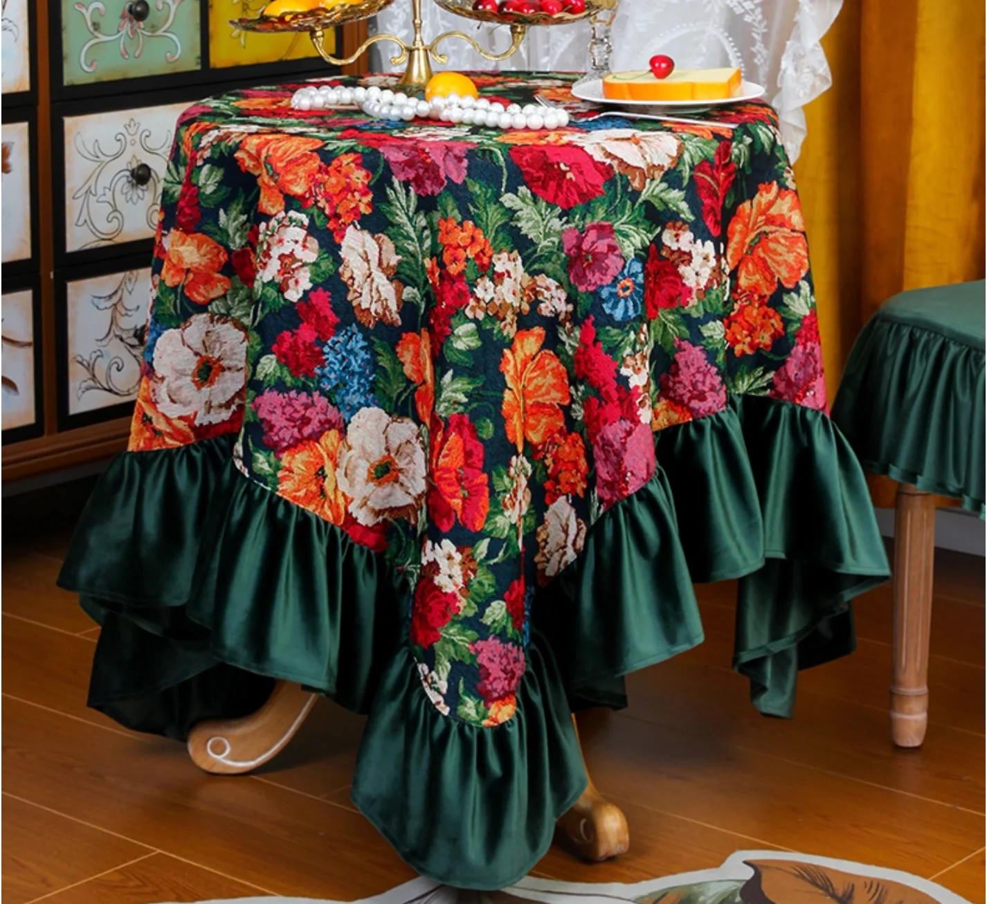 High-end Retro Style Tablecloth for American Dining Table, Living Room Round Table Cover, Jacquard Dustproof Coffee Table Cover