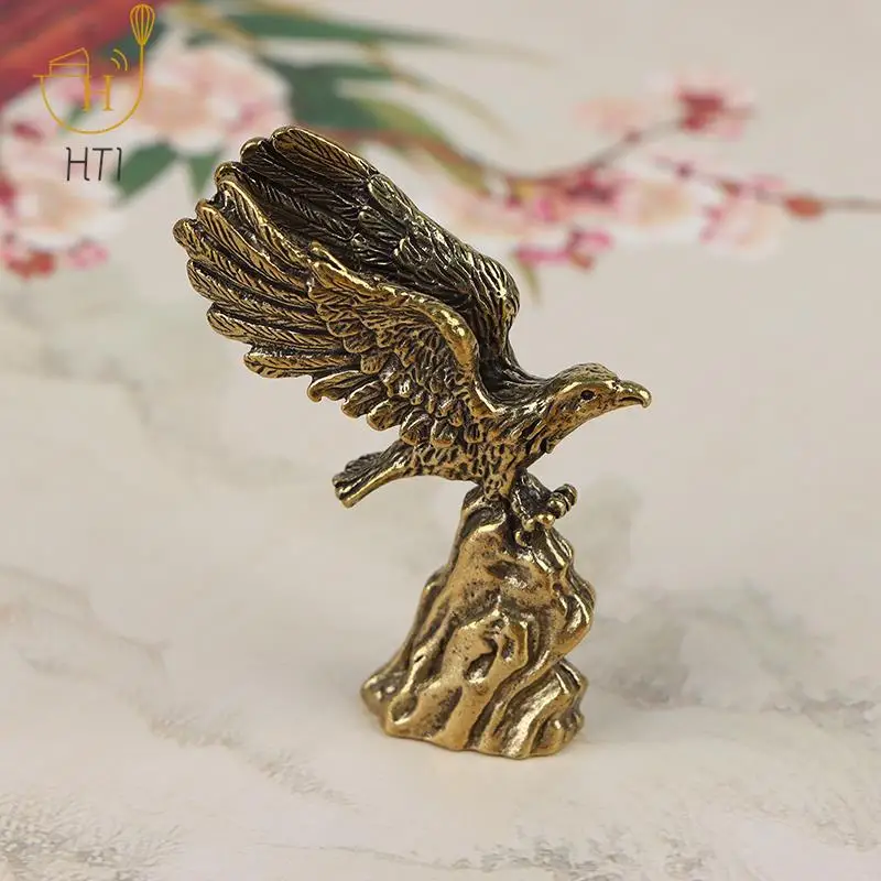 1Pc Antique Copper Eagle Statue Small Ornaments Vintage Brass Animal Figurines Crafts Desk Home Decorations Accessories Gifts