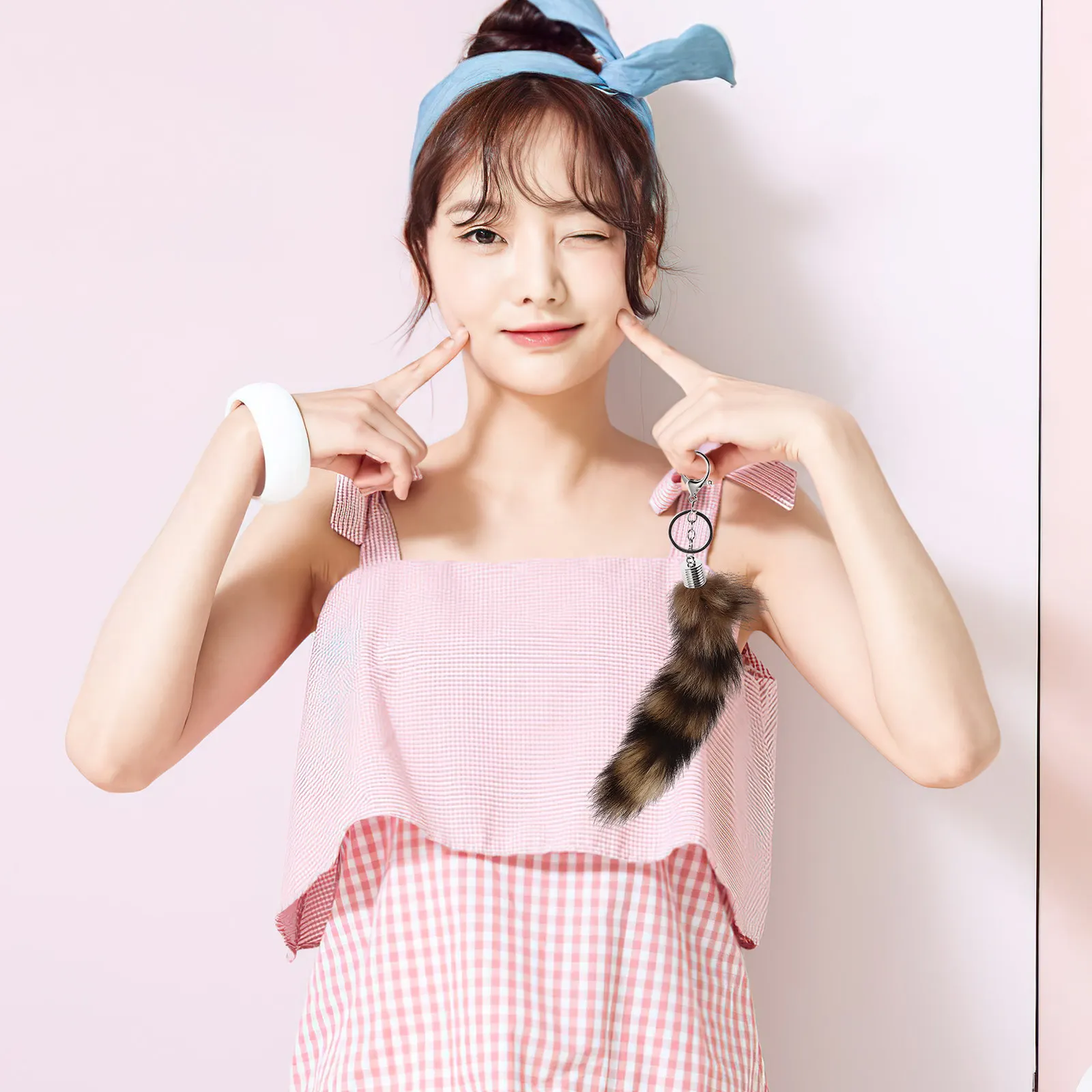 

Очаровательный брелок-хвост лисы для сумки, аксессуар для косплея, реалистичный, мягкий, удобный, качественная работа, модный, стильный