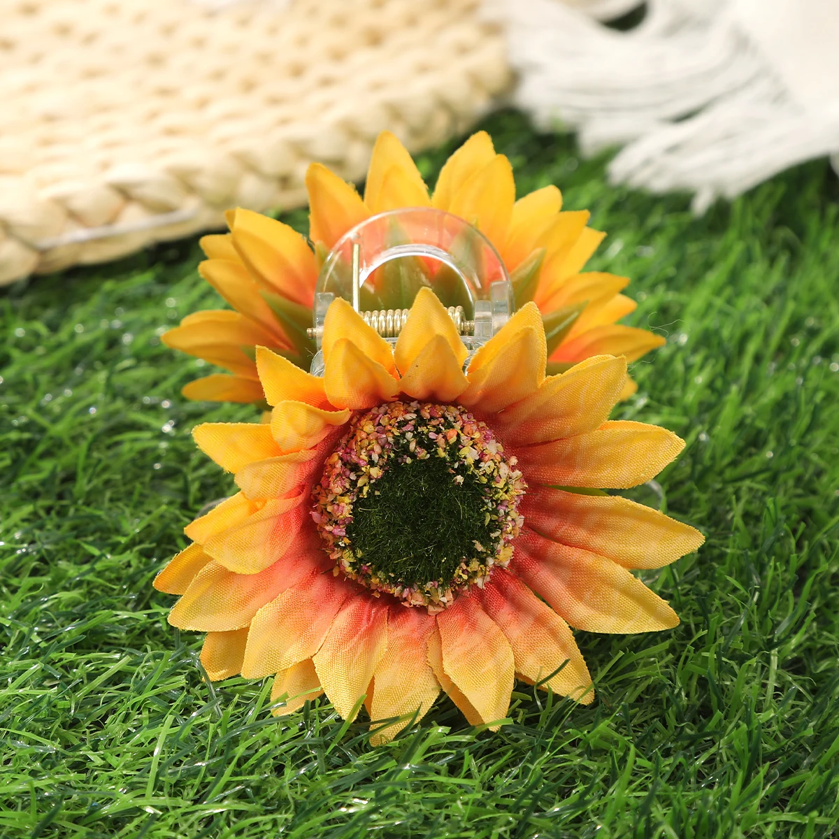 AWAYTR Sweet  Flower Hair Clips Fun Sunflower Stripe Hair Claw Hairpin for Women Floral Claws Fashion Girl Hair Accessories Gift