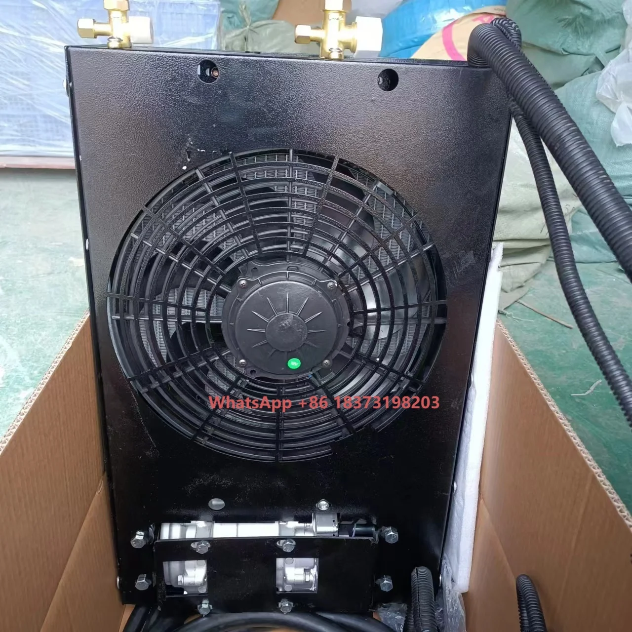 

12V Cooling Truck & RV Mobile AC New Split Parking Air Conditioner with R-134A Refrigerant AC Make Fan