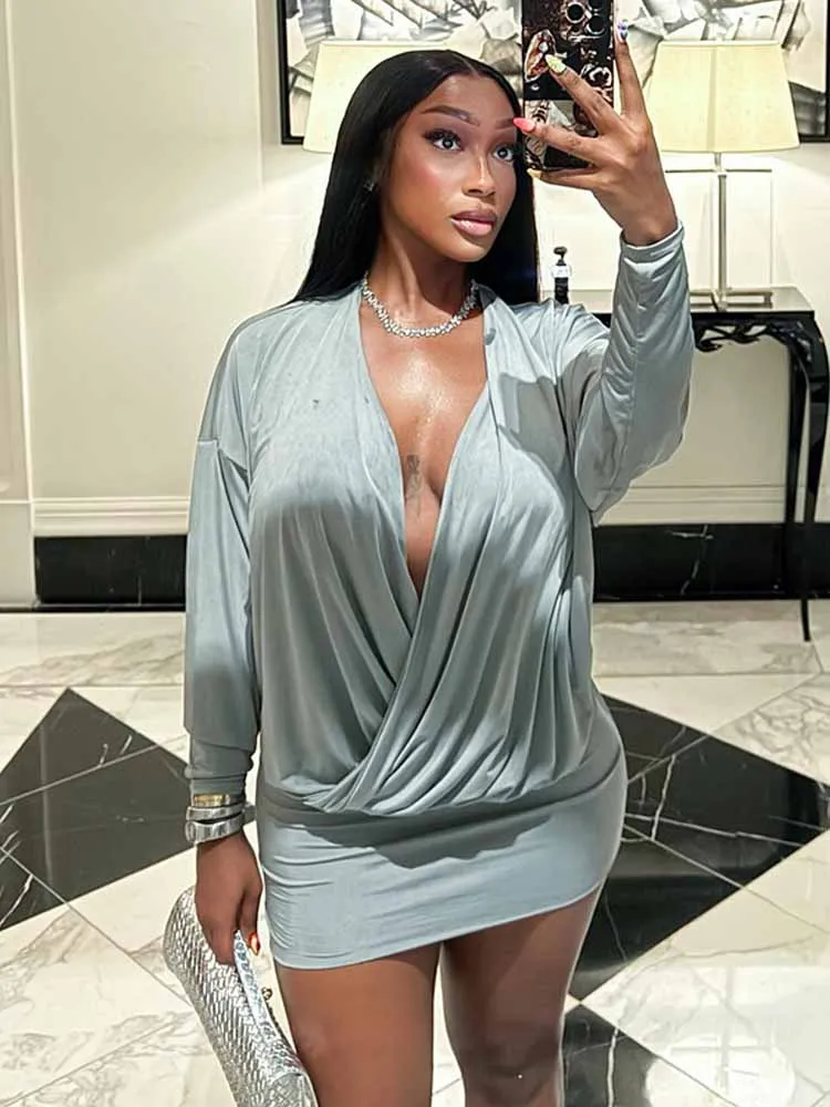 BKQU Sexy Diepe V-hals Jurk Vrouwen Bodycon Perzik Hip Volledige Mouw Herfst Mode Stretch Midnight Party Mini Jurken 2023 Nieuwe